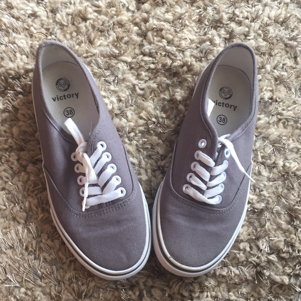 Grey keds-like shoes